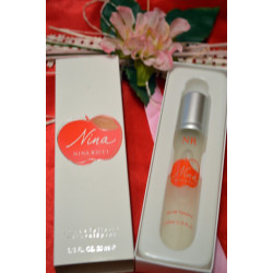 Nina Ricci Nina (apple)